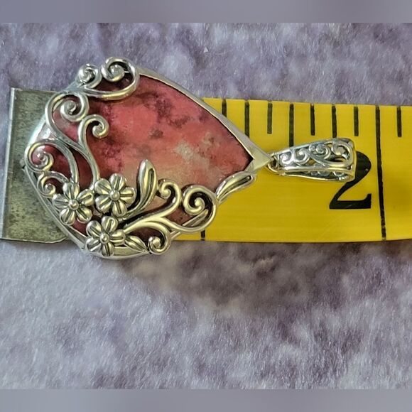 Norwegian Thulite Solitare Pendant - Picture 9 of 10